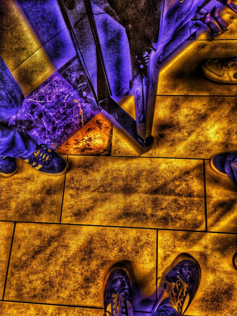 Photo retouchée - Conversation Autour d'un Piano.