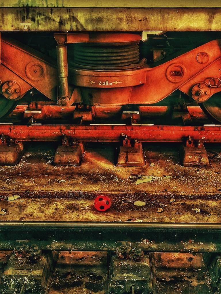 Photo retouchée - Trainball I